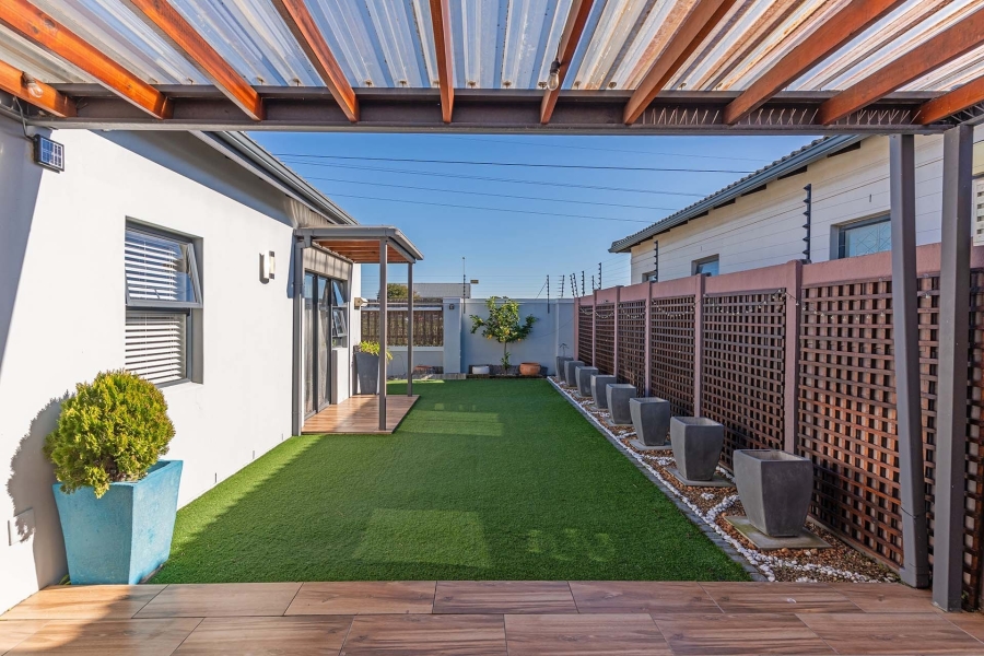 3 Bedroom Property for Sale in Parklands North Western Cape